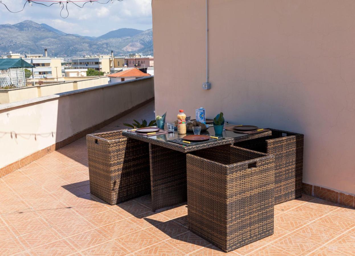 Incantevole Attico 1Minuto Dal Mare Wifi Netflix Terracina Exterior photo